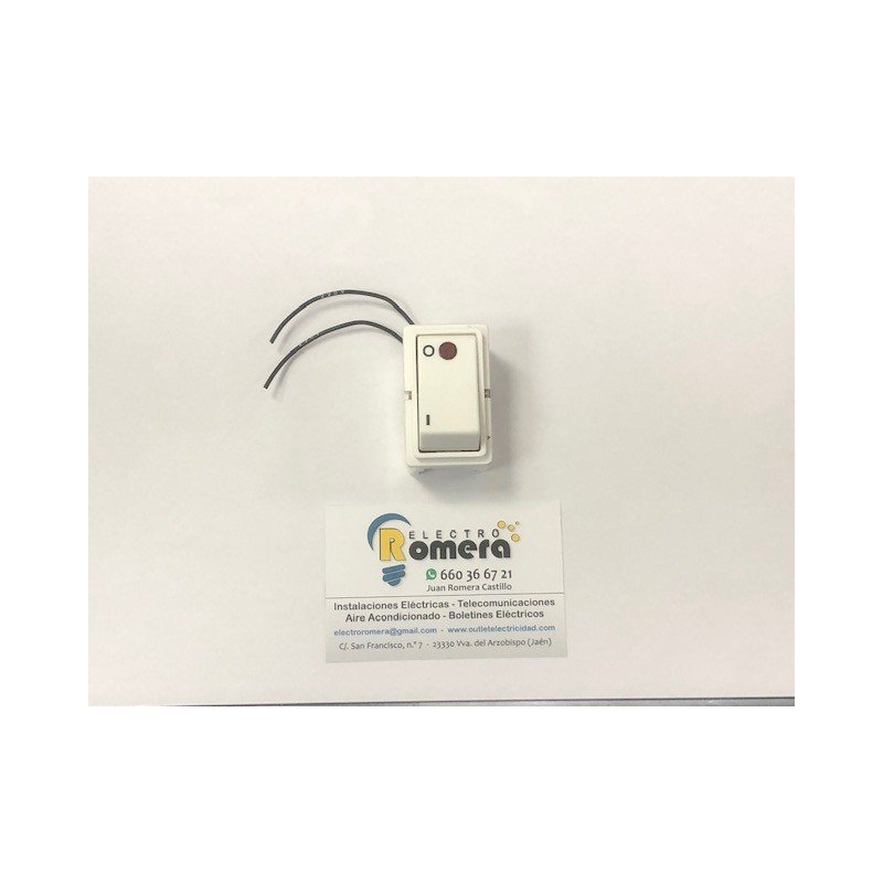 INTERRUPTOR II BIPOLAR CON LUMINOSO METROPOLIS 16A 380V BLANCO 3001L