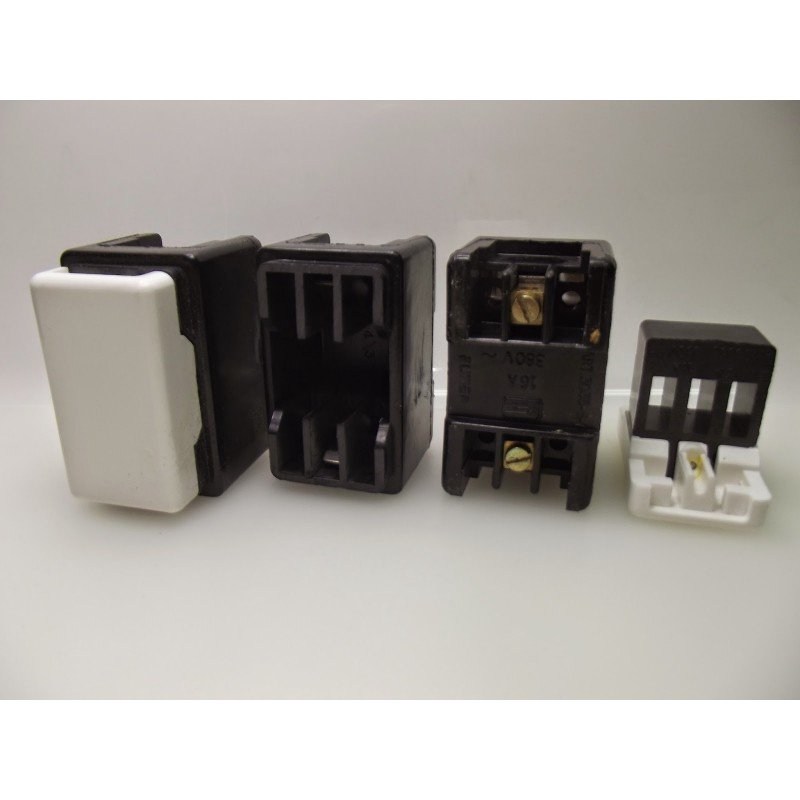 PORTAFUSIBLE CORTACIRCUITO I BLANCO METROPOLIS/EUNEA 3037-B UNIPOLAR REACONDICIANADO 4 PORTAFUSIBLE CORTACIRCUITO I BLANCO METROPOLIS/EUNEA 3037-B UNIPOLAR REACONDICIANADO