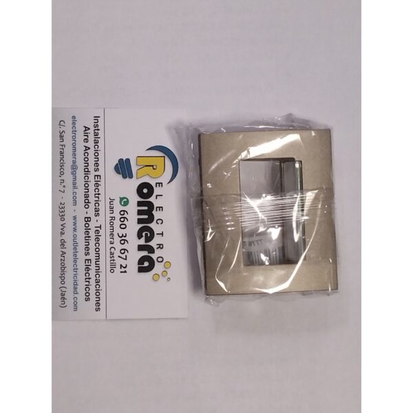 PLACA TOMA RJ 1/2 S COLOR ARENA LEGRAND 7776 75