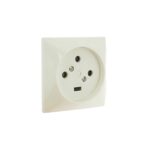 Base de Enchufe 3 P + T Legrand 55425