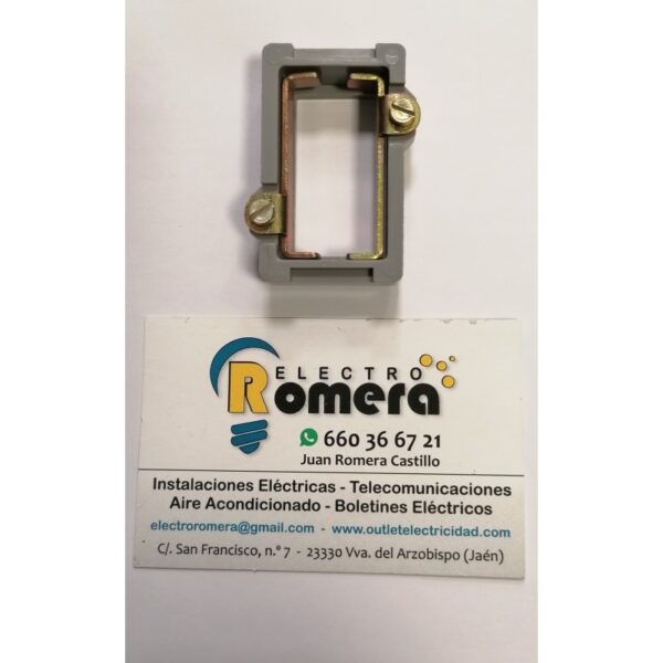 PLAQUITA ACOPLAMIENTO PARA MECANISMOS SERIE LINEAL EN COLOR GRIS REF. 3097