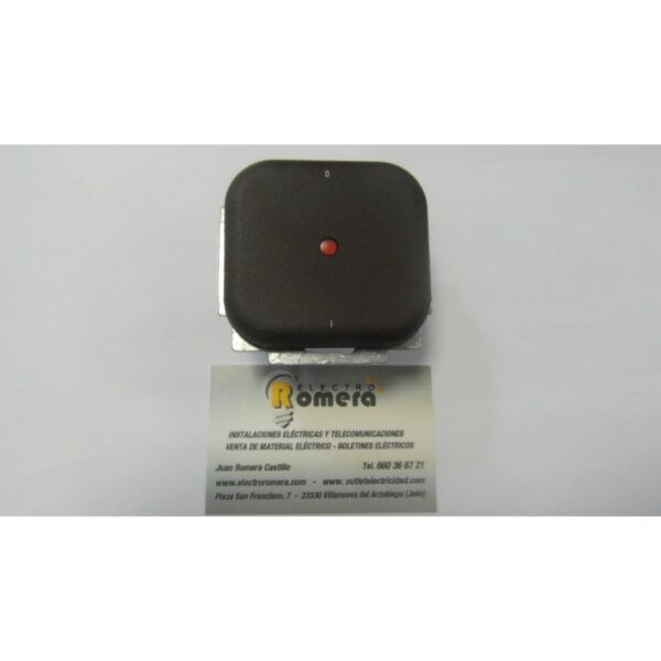 INTERRUPTOR MONOPOLAR CON VISOR 10A-250V 7301 1 INTERRUPTOR MONOPOLAR CON VISOR 10A-250V 7301