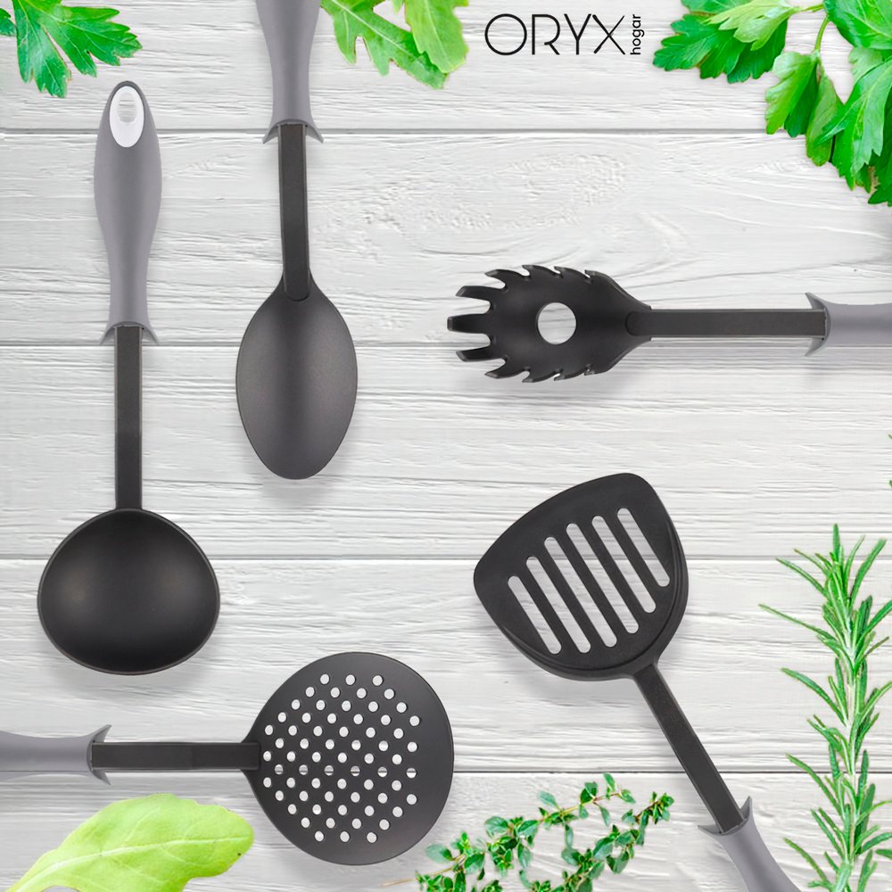Cucharon Servir Cocina Nylon Con Mango Antigotas Engomado 32 x 9,8 cm. 5 Cucharon Servir Cocina Nylon Con Mango Antigotas Engomado 32 x 9,8 cm.